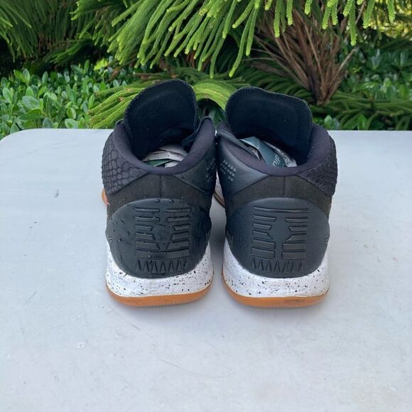 Nike Kobe A.D. Mid Rise Gum 2017 Basketball Shoes Mens Size: 13